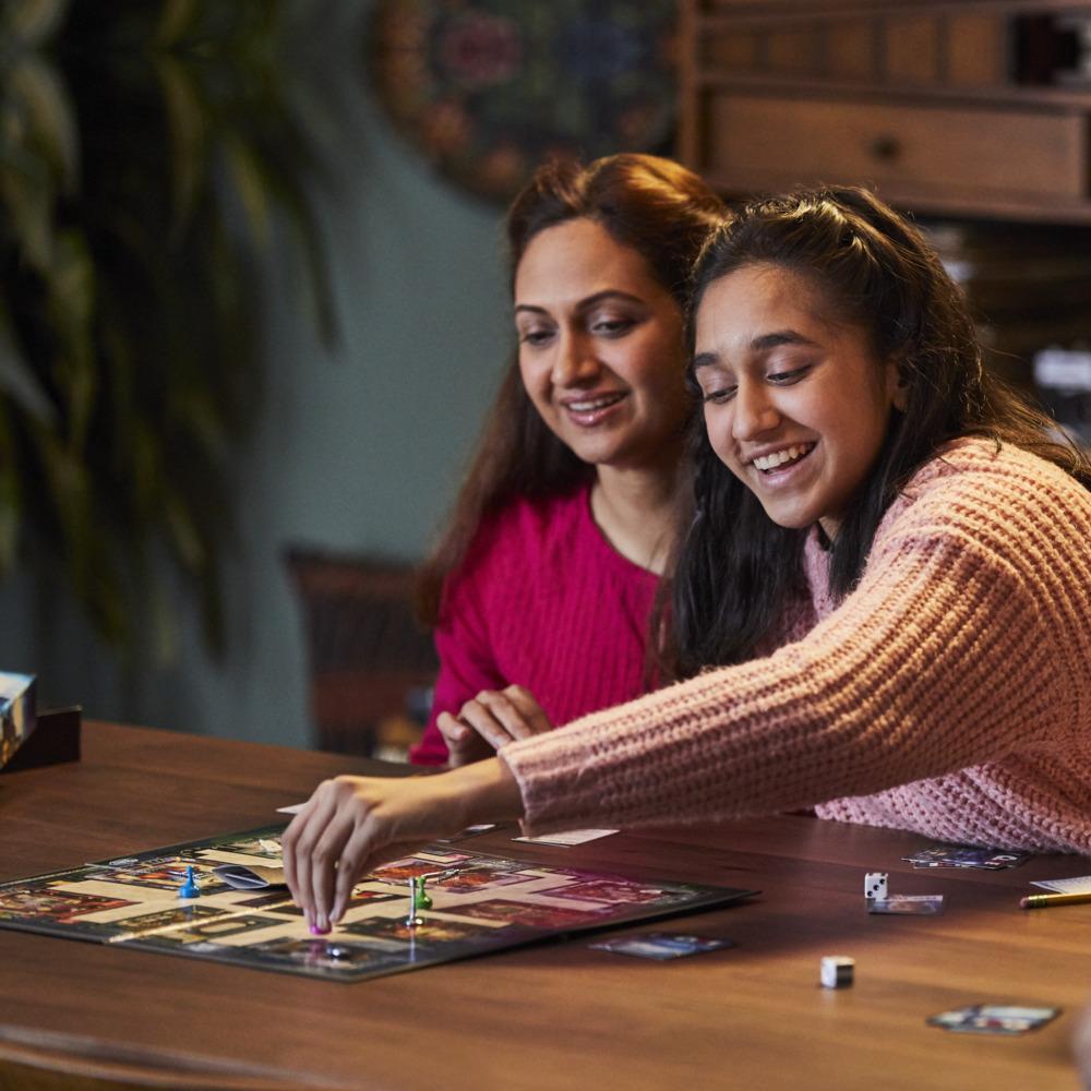 CLUE Mystery Game Hasbro Official