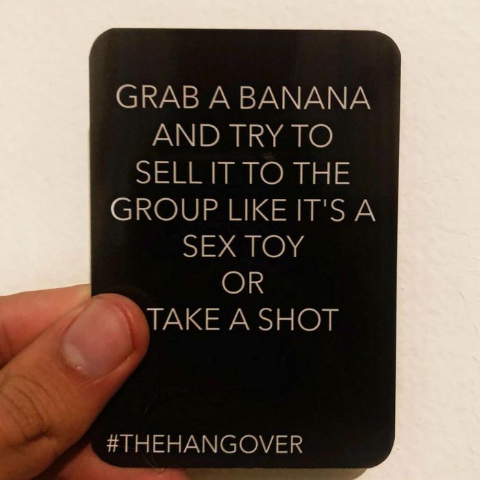 THE HANGOVER Party Game