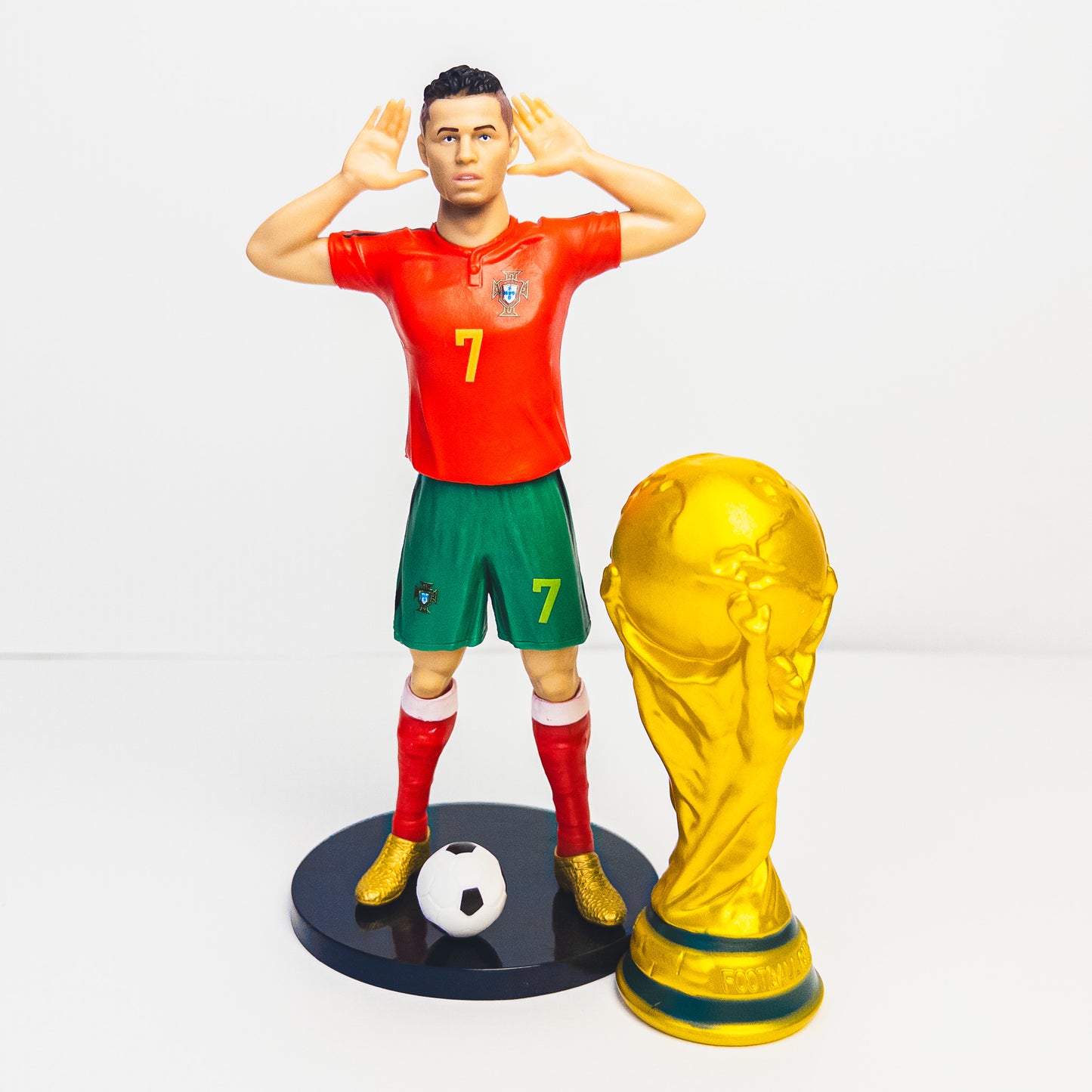 Ronaldo Figure + Trophy Edition