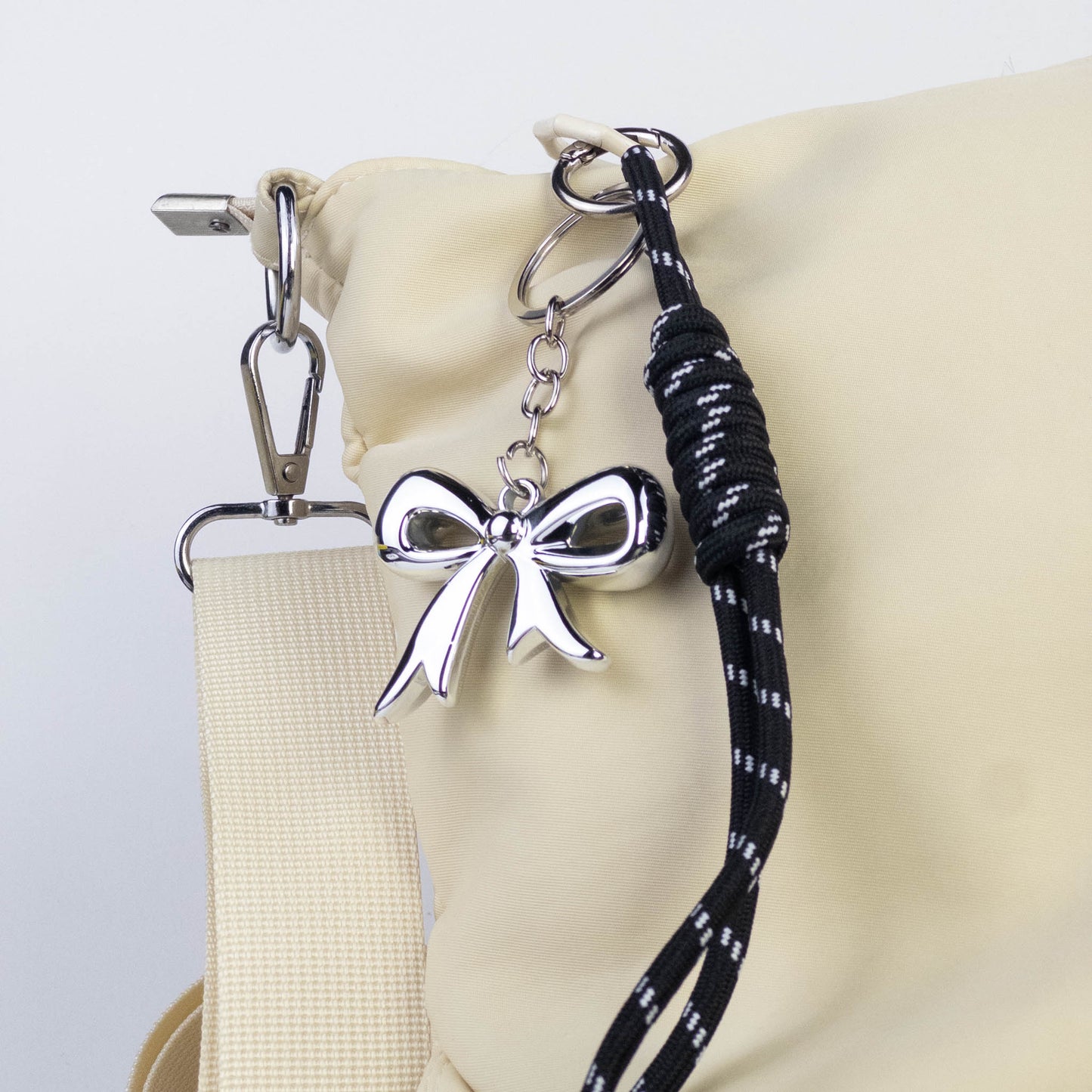 Metallic Bow Rope Keychain